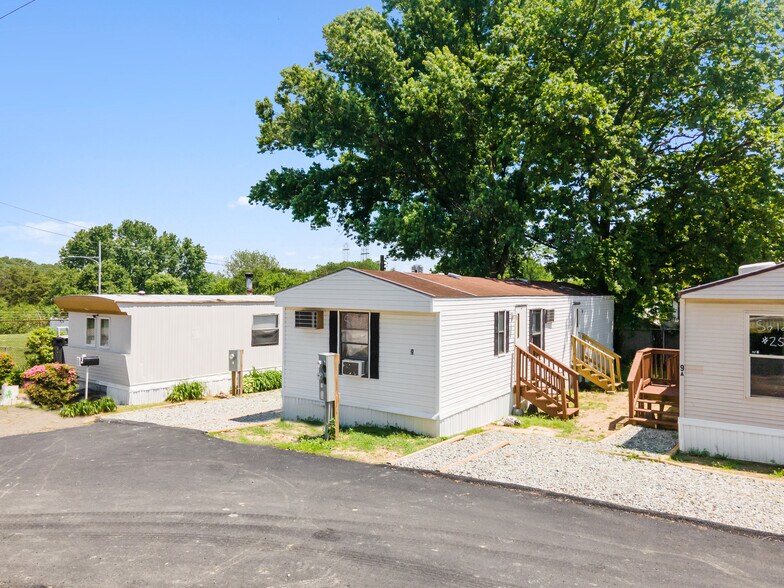 More Photos Of 4300 W 9th St, Trainer Manufactured Housing Mobile Home Park For Sale