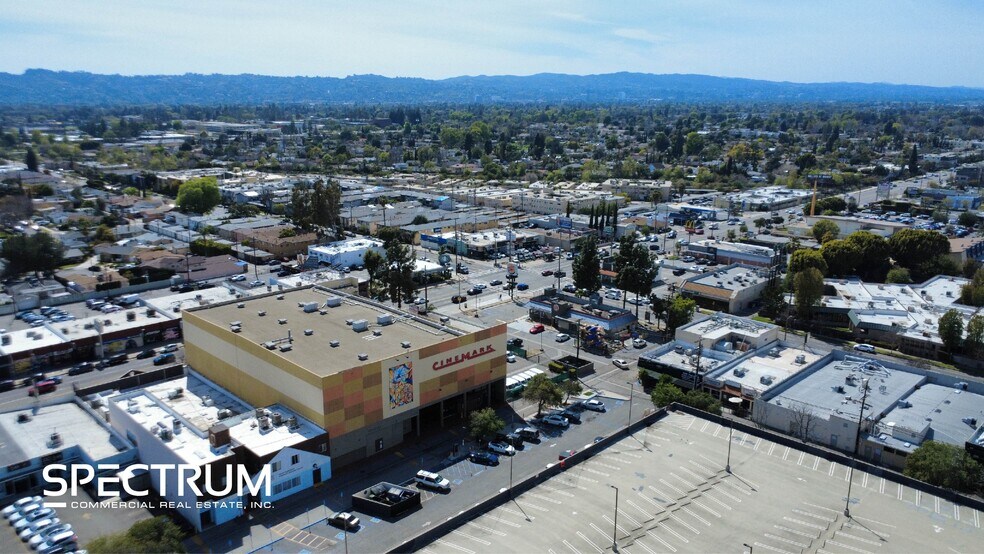 More Photos Of 6420-6424 Coldwater Canyon Ave, North Hollywood Restaurant For Lease