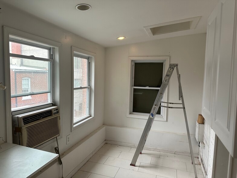 More Photos Of 1620 Wisconsin Ave NW, Washington Storefront Retail Office For Sale