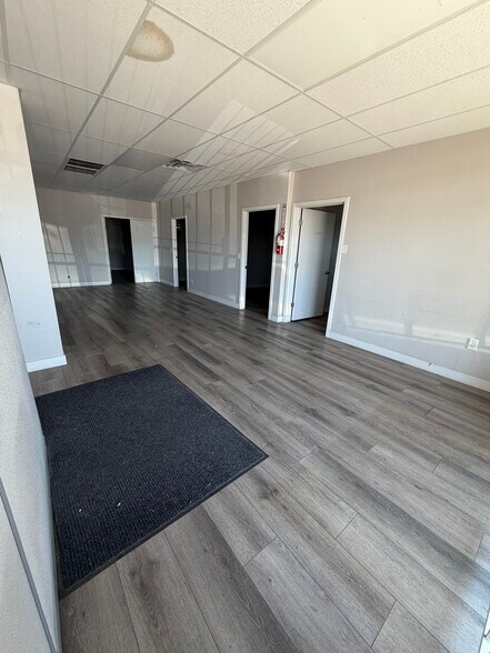 More Photos Of 3475 Boulder Hwy, Las Vegas Freestanding For Lease
