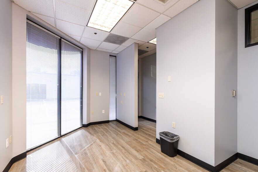 More Photos Of 8203 Sierra College Blvd, Roseville Office For Sale