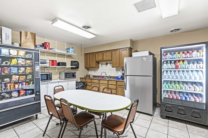 More Photos Of 311 E Corning Rd, Beecher Warehouse For Sale