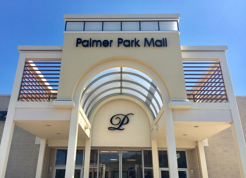 More Photos Of 123 Palmer Park Mall, Easton Department Store For Lease