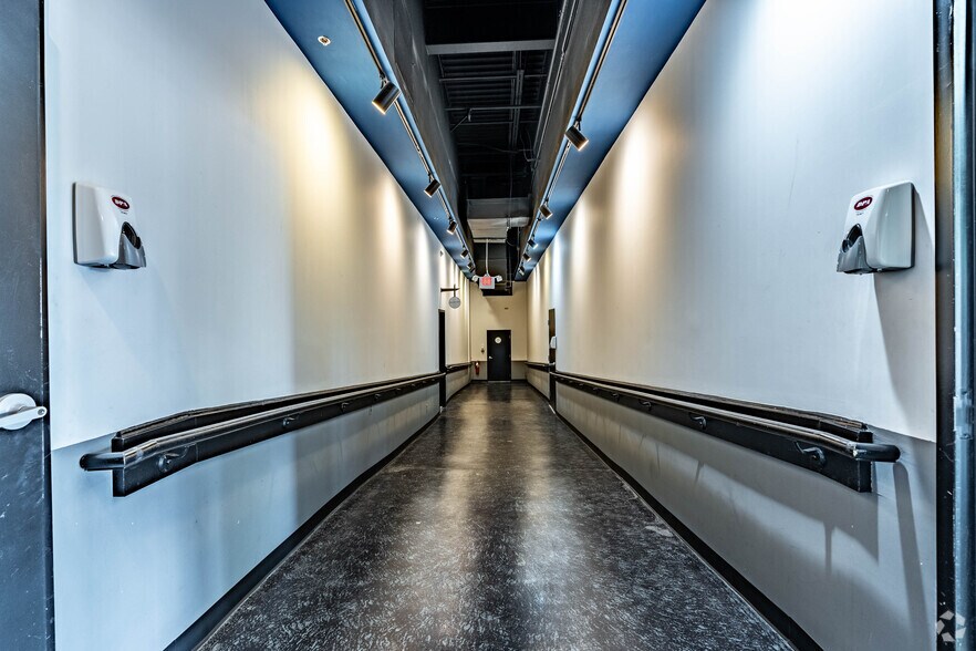 More Photos Of 5714 Edmondson Pike, Nashville Freestanding For Sale