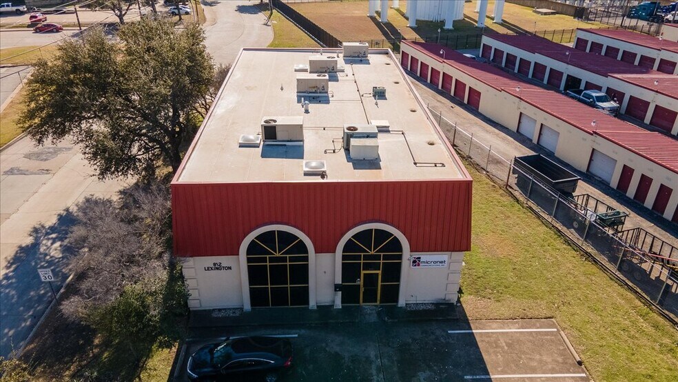 More Photos Of 812 Lexington Dr, Plano Office For Sale