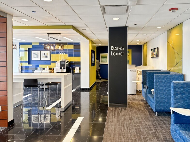 More Photos Of 111 W Jackson Blvd, Chicago Coworking Space