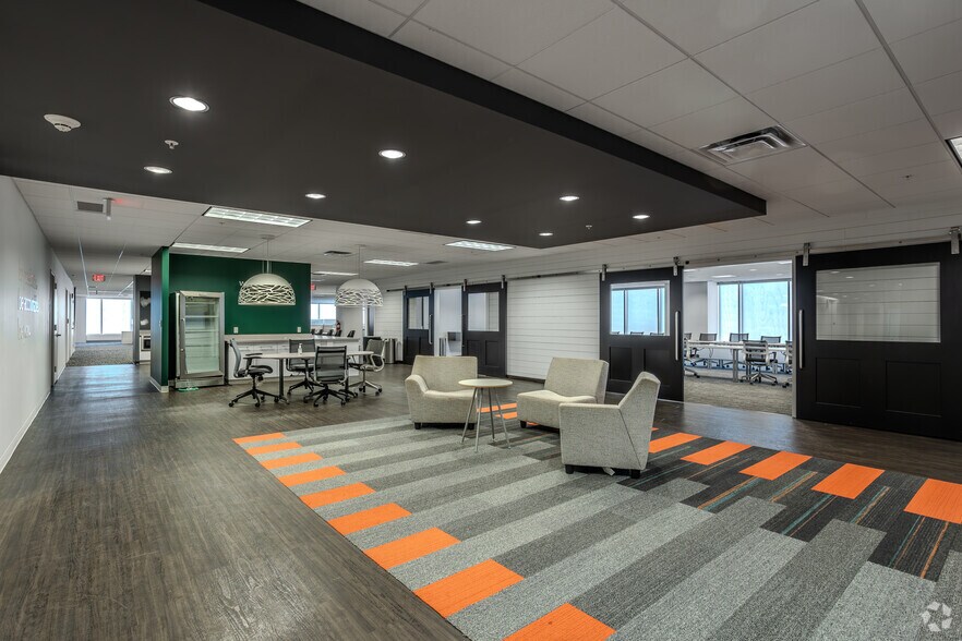 More Photos Of 180 E Broad St, Columbus Office For Lease