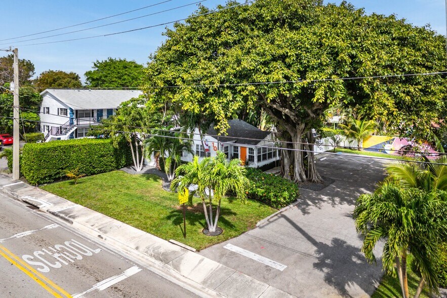 More Photos Of 103 NE 4th St, Delray Beach Office Residential For Sale