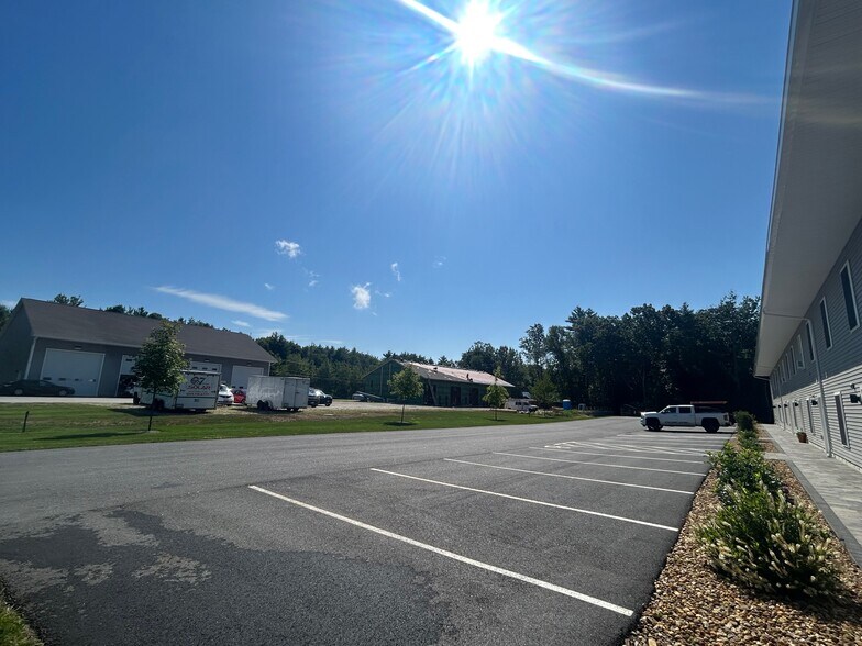 More Photos Of 20 Riverland Rd, Canterbury Flex For Lease