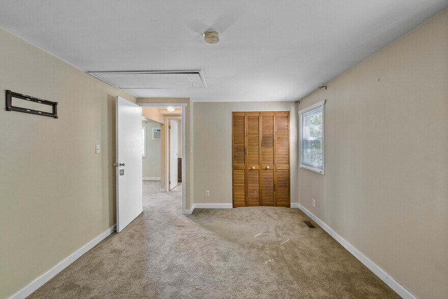 More Photos Of 2608 Mount Holly Rd, Burlington Land For Lease