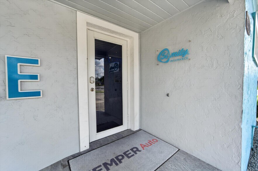 More Photos Of 1233 Bartow Rd, Lakeland Office For Sale