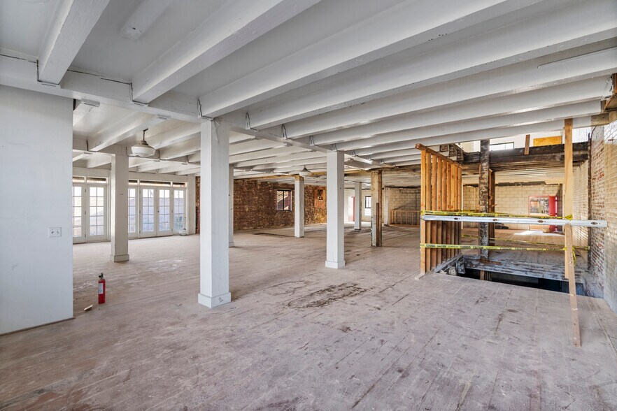 More Photos Of 800-810 Traction Ave, Los Angeles Office For Sale