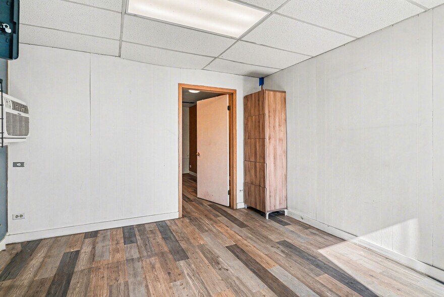 More Photos Of 16015 W 4th Ave, Golden Manufacturing For Sale