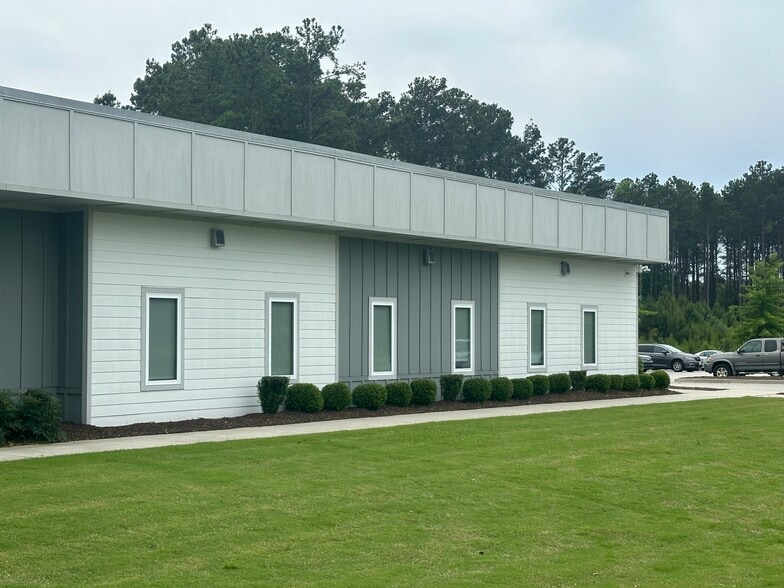 More Photos Of 1131 Northpoint Blvd, Blythewood Industrial For Lease