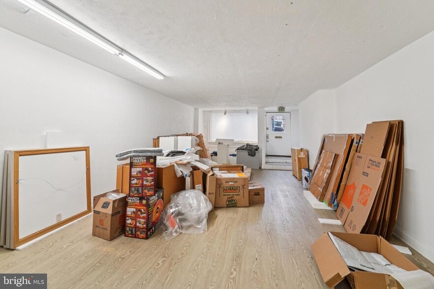 More Photos Of 523 N Charles St, Baltimore Office For Lease