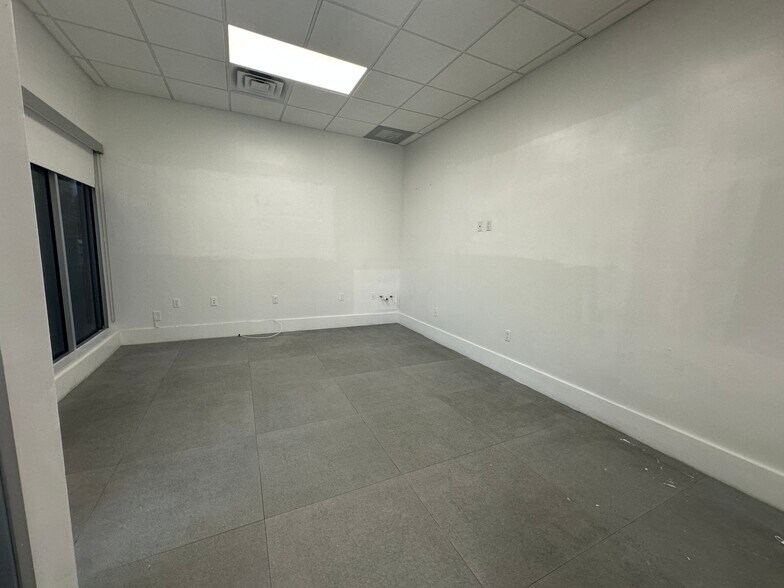 More Photos Of 2040 Washington St, Hollywood Medical For Lease