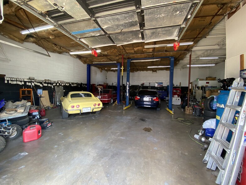 More Photos Of 4309 Action St, Garland Service For Sale