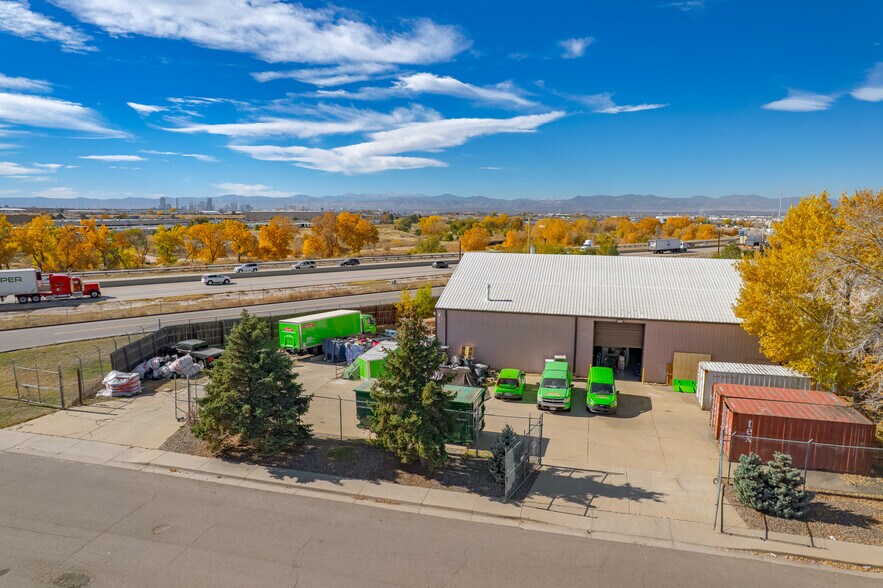 More Photos Of 5311 Niagara St, Commerce City Showroom For Lease