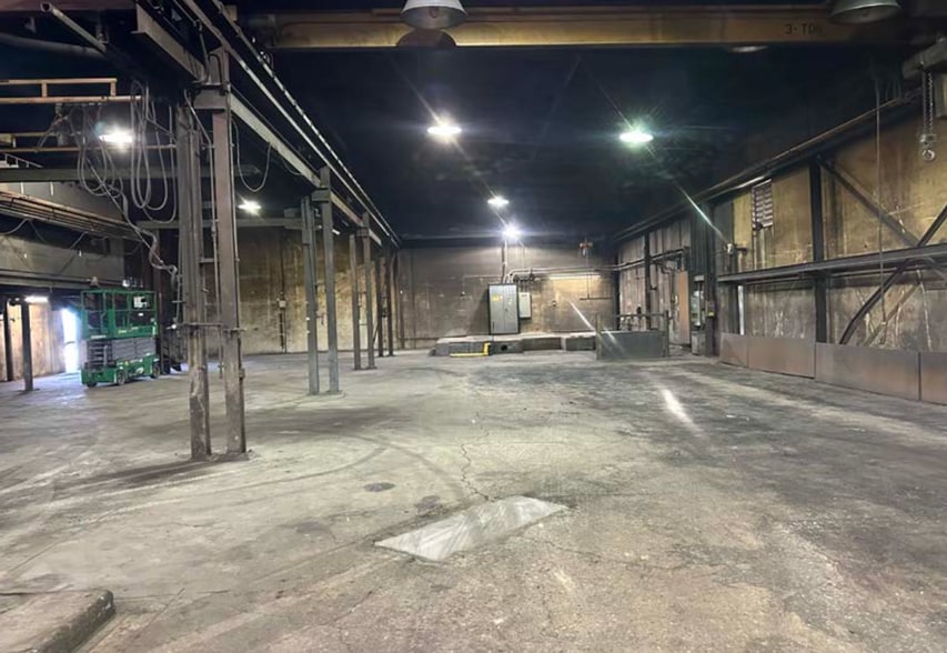 More Photos Of 901 N Main St, Miamisburg Warehouse For Sale