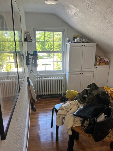 More Photos Of 2 Scott Dyer Rd, Cape Elizabeth Storefront Retail Office For Sale