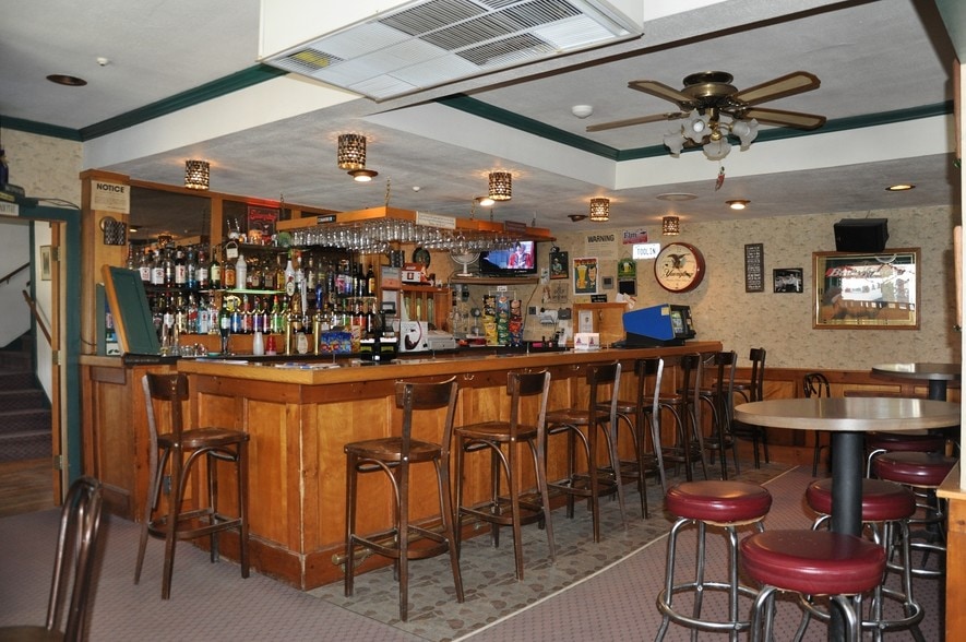 More Photos Of 2 Mclean Rd, Mclean Restaurant For Sale