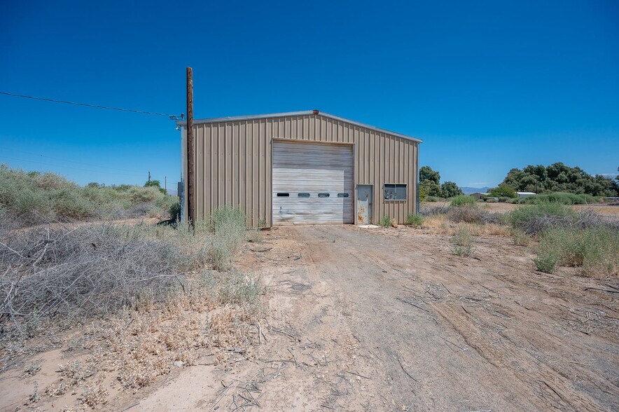 More Photos Of 9512 S Evans Ln, Mohave Valley Warehouse For Sale