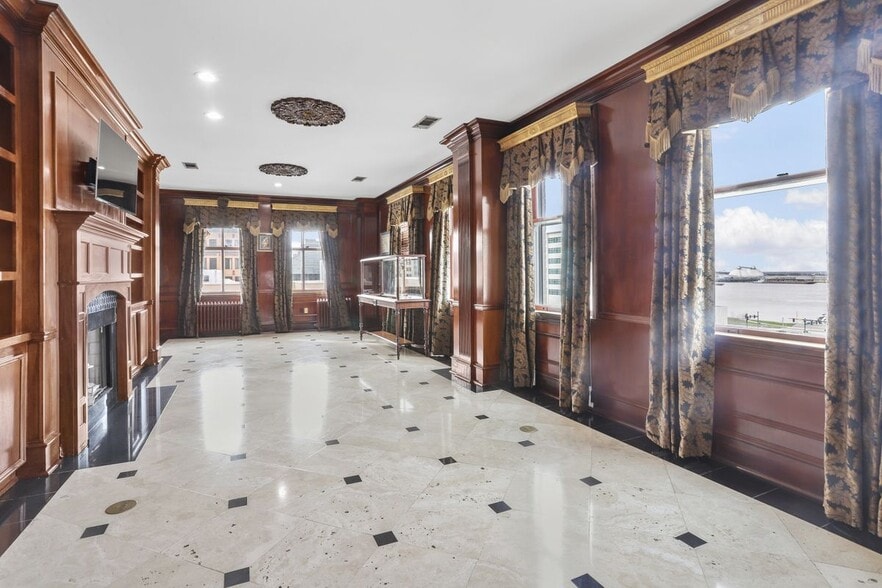 More Photos Of 343 3rd St, Baton Rouge Office For Lease