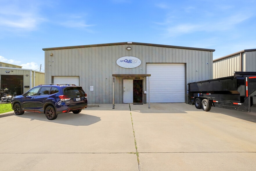 More Photos Of 1309 Illinois Ave, South Houston Warehouse For Sale