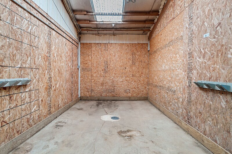 More Photos Of N5367 Mayflower Rd, Shiocton Office For Sale
