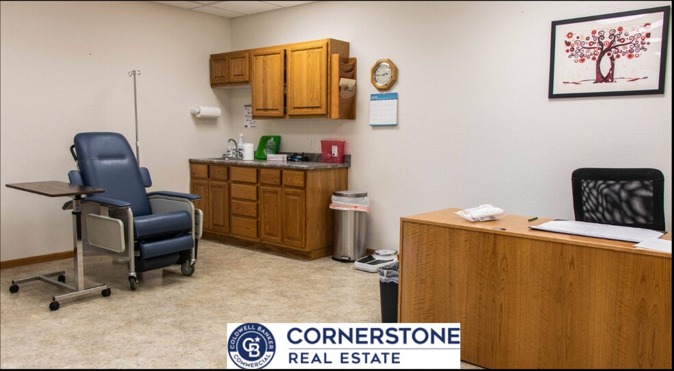 More Photos Of 1030 N Poplar St, Casper Medical For Lease