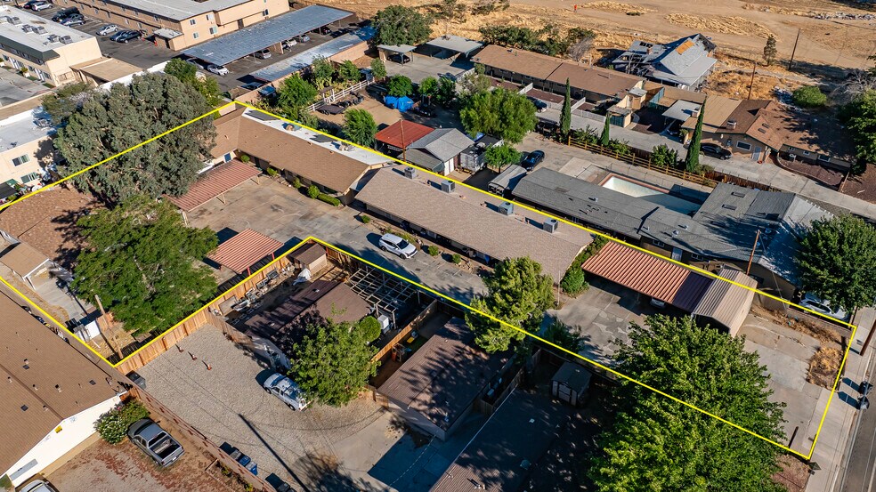 Primary Photo Of 38110 10th St E, Palmdale Apartments For Sale