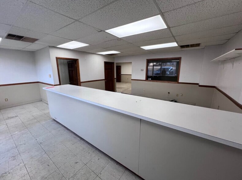 More Photos Of 6004 Two Notch Rd, Columbia Freestanding For Sale