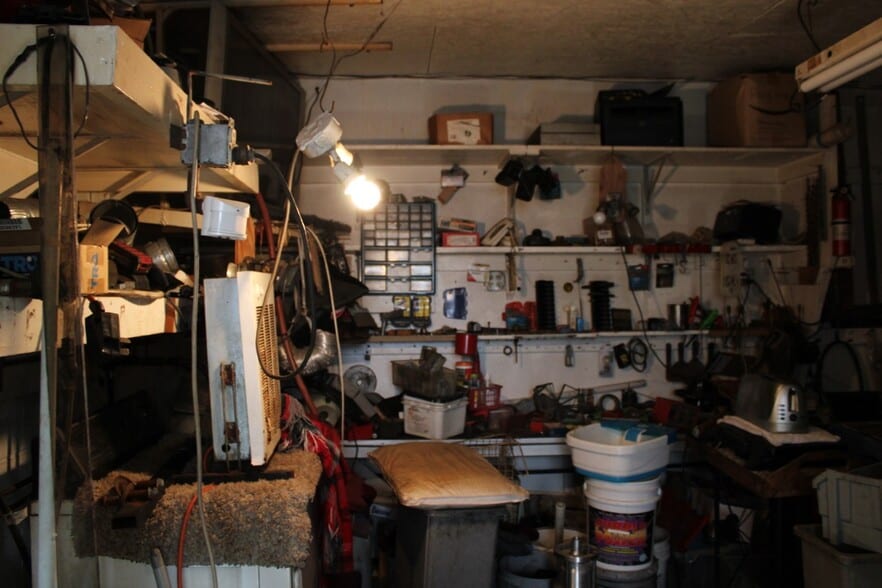 More Photos Of 1394 Joyce Ave, Columbus Flex For Sale