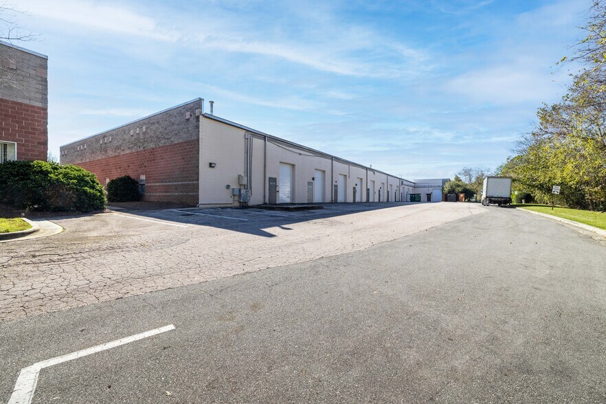 More Photos Of 1425 Rock Quarry Rd, Raleigh Unknown For Lease