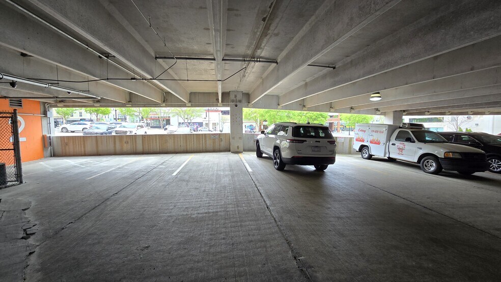 More Photos Of 327 S Wilmington St, Raleigh Storefront Retail Office For Sale