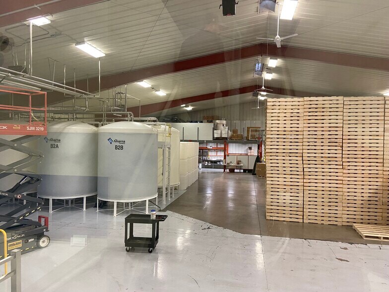 More Photos Of 1755 Gunnison Ave, Delta Industrial For Sale