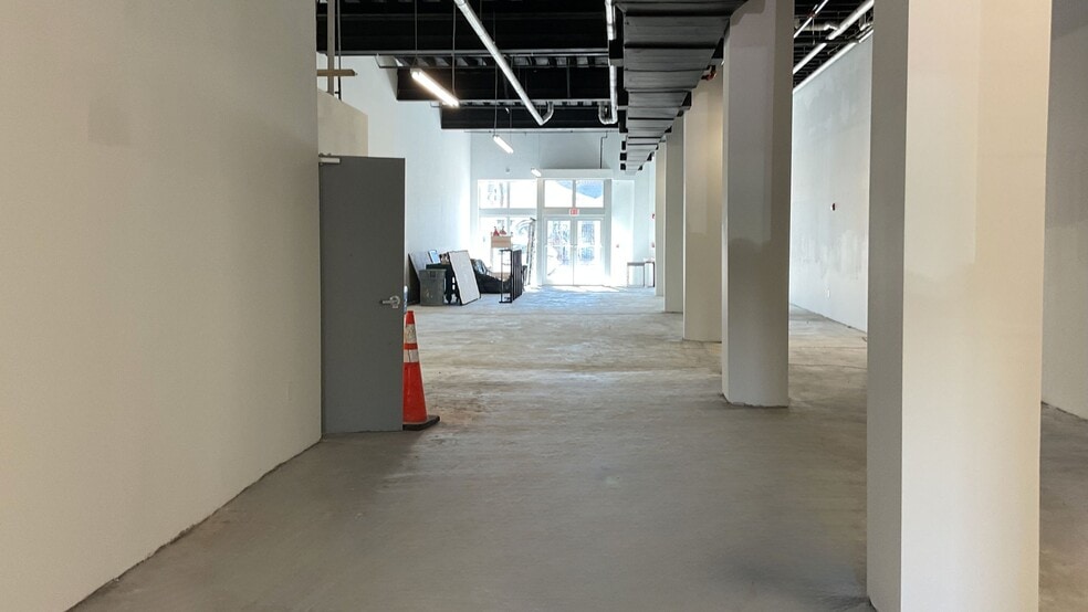 More Photos Of 1231 SW 8 St, Miami Restaurant For Lease