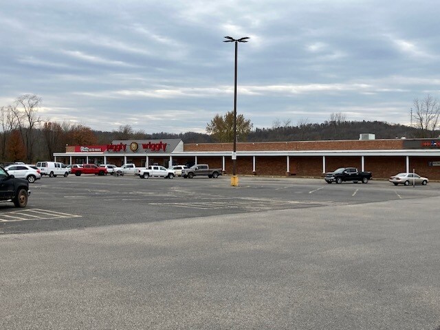 More Photos Of Route 61, Eleanor Unknown For Lease
