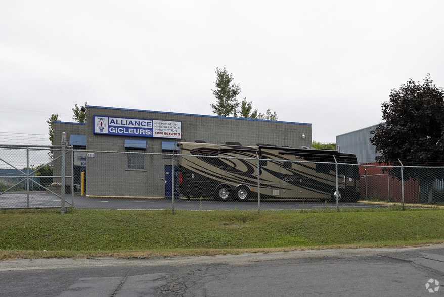 Primary Photo Of 1010 Pl Verner, Laval Service For Sale