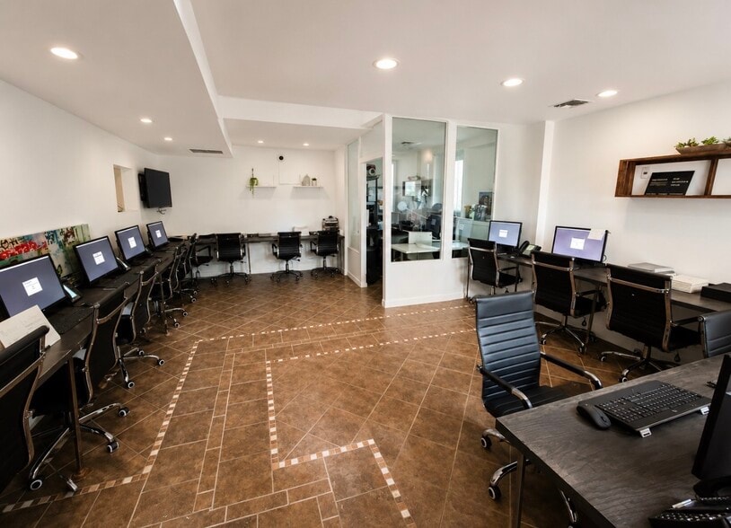 More Photos Of 578 driggs Ave, Brooklyn Office Residential For Lease
