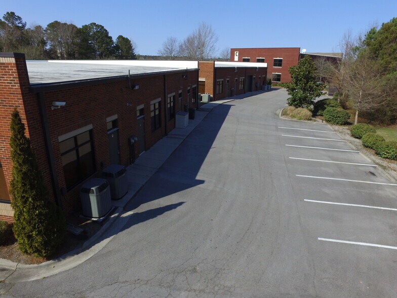 More Photos Of 1316 Commerce Dr, New Bern Office For Sale