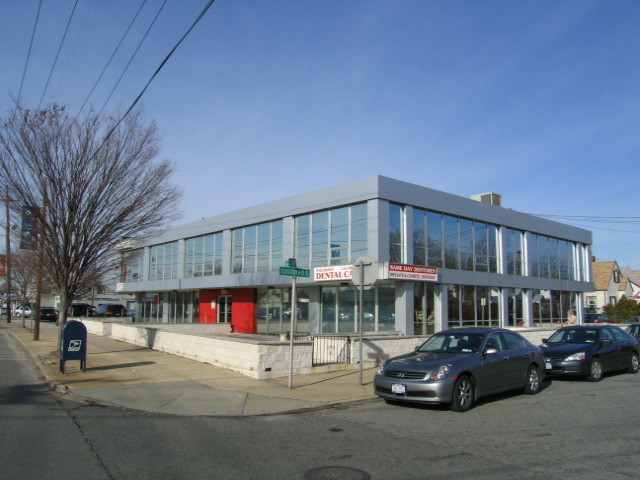 Primary Photo Of 600 Hempstead Tpke, West Hempstead Office For Lease