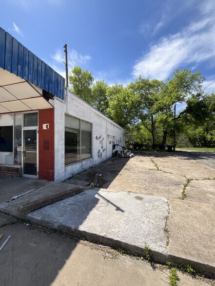 More Photos Of 6512-6528 N Peoria Ave, Tulsa General Retail For Sale