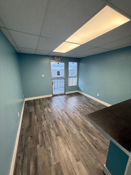More Photos Of 2702-2714 Country Club Blvd, Stockton Unknown For Lease