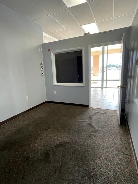 More Photos Of 686-728 Cheney Hwy, Titusville Unknown For Lease