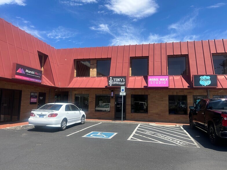 More Photos Of 1404 NE 3rd St, Bend Storefront Retail Office For Lease
