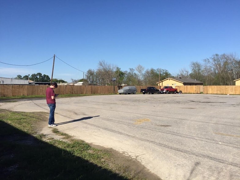 More Photos Of 830 Turney Dr, Houston Religious Facility For Sale