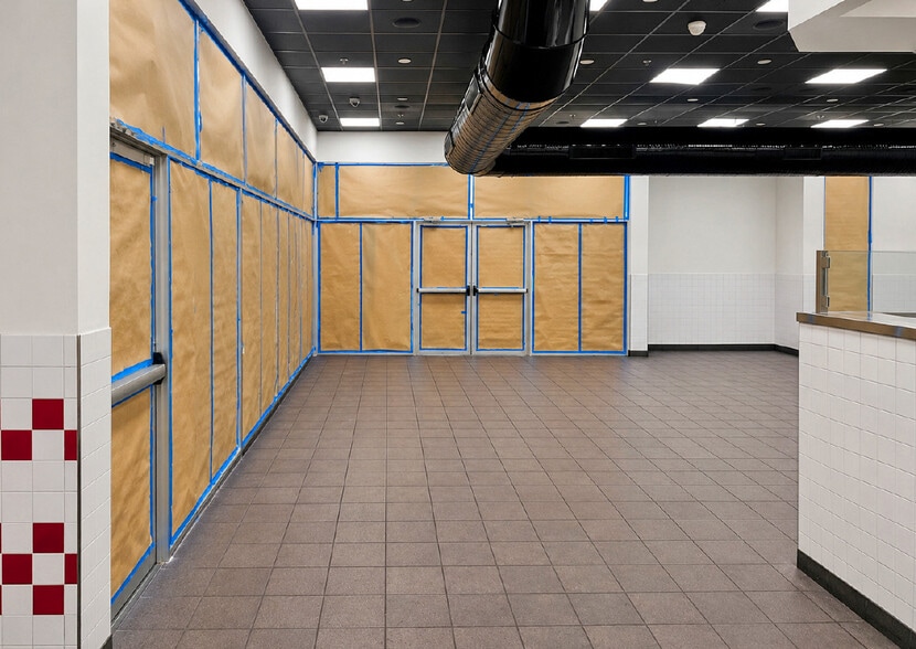 More Photos Of 5000 E Main St, Farmington Department Store For Lease