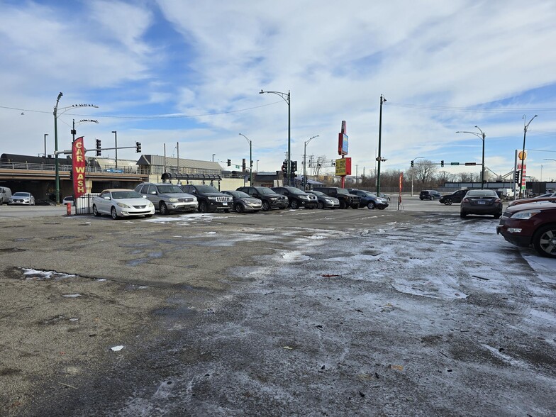 More Photos Of 4801 W Grand Ave, Chicago Carwash For Sale
