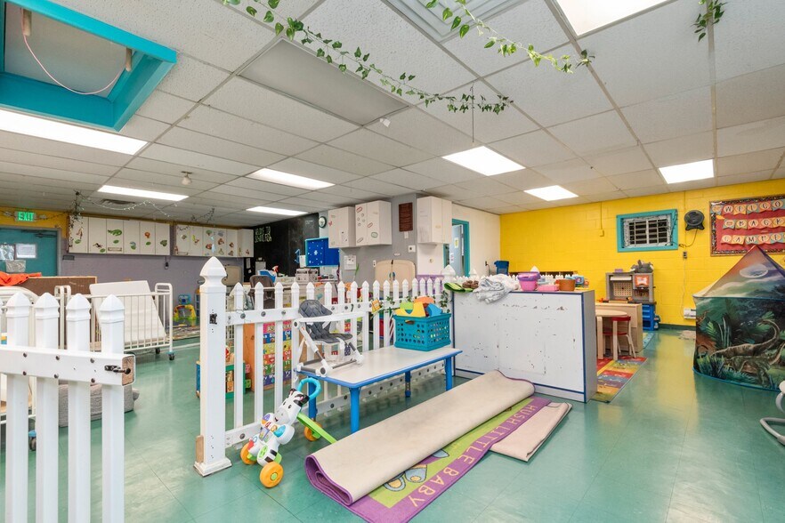 More Photos Of 211 Wise Ave, Dundalk Schools For Sale